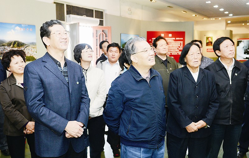 山西人口杨增武的情况_山西省人口计生委主任杨增武调研武进计生工作(3)